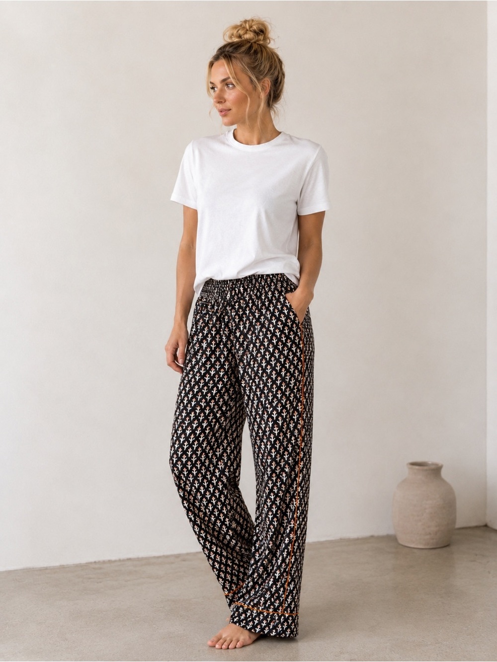 EDDY Rosie Printed Pajama Pants – Size Large – NWT